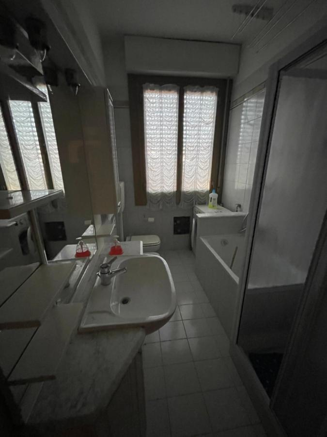 Apartmán Gramsci First Modena Exteriér fotografie